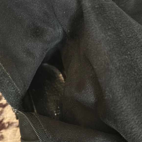 Boots. - Picture 12 of 16